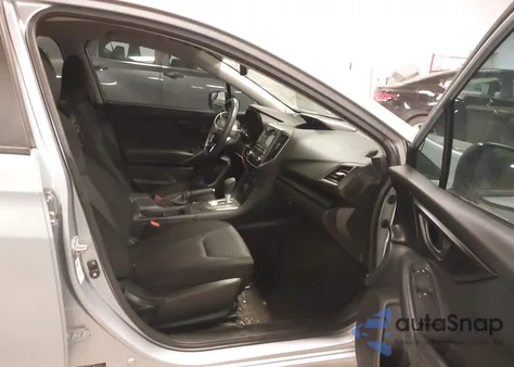 2018 Subaru Impreza 2.0I из США, поврежденный, VIN 4S3GKAA63J3614896